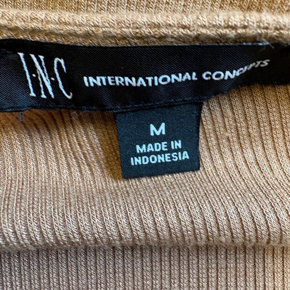 INC International Concepts Tan Fitted Vneck long sleeve women's Blouse Medium - Picture 5 of 10